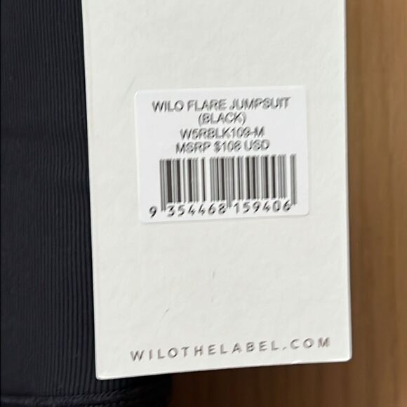 Wilo the Label Women Flare Jumpsuit Black NWT Size Medium - Picture 6 of 9